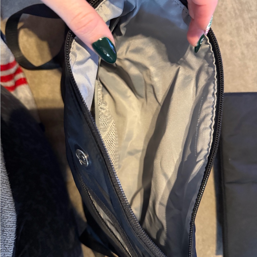 Lululemon diaper bag in black - Picture 7 of 9